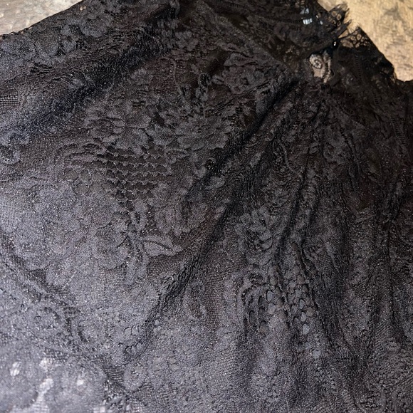 Chic Black Lace Blouse with Puff Sleeves, perfect date night! - Picture 7 of 8